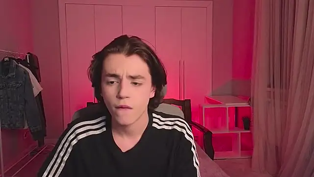 b0y fantasy online show from 02-20-25, 05:40