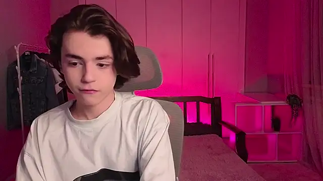 b0y fantasy online show from 03-17-25, 03:40