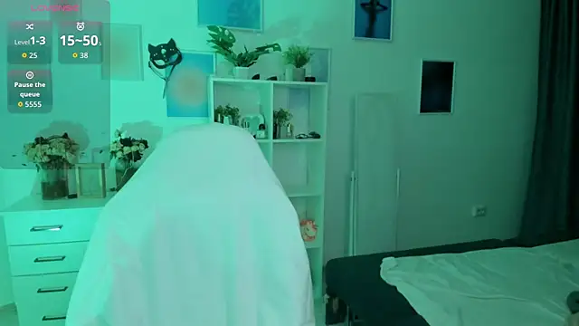 Snapshot of MiaVixxen chatting on 10-06-25, 03:26 MiaVixxen online show from 10-06-25, 03:26