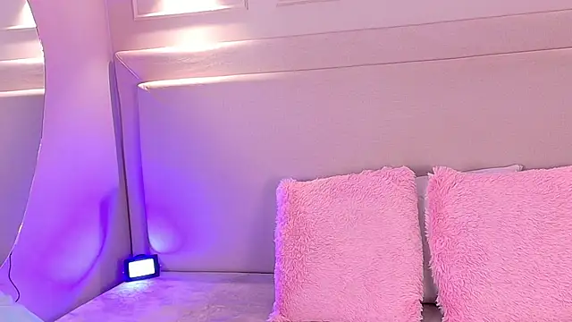 NickyBelmonth online show from 09-11-25, 12:05