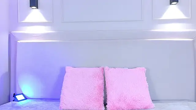 NickyBelmonth online show from 09-17-25, 11:34