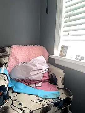 thigh hi online show from 09-29-25, 04:01