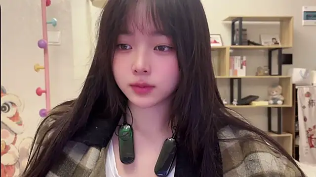 Chenjing0 online show from 11-18-25, 03:12