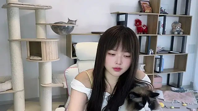 Chenjing0 online show from 05-05-26, 07:27