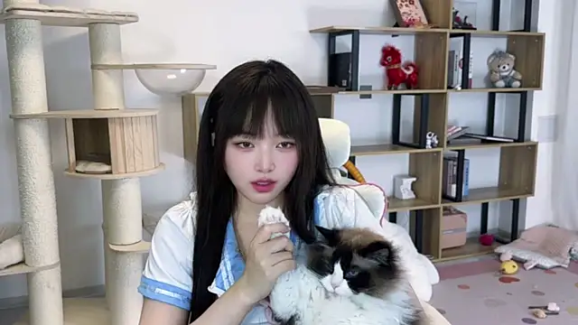Chenjing0 online show from 05-10-26, 12:21