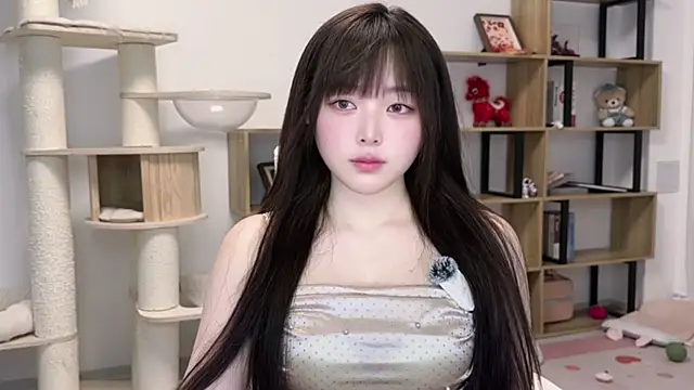 Chenjing0 online show from 05-12-26, 12:13