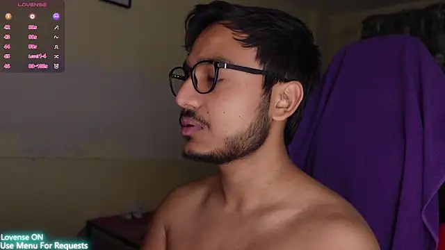 Snapshot of fuckkboy101 chatting on 04-21-26, 02:51 fuckkboy101 online show from 04-21-26, 02:51