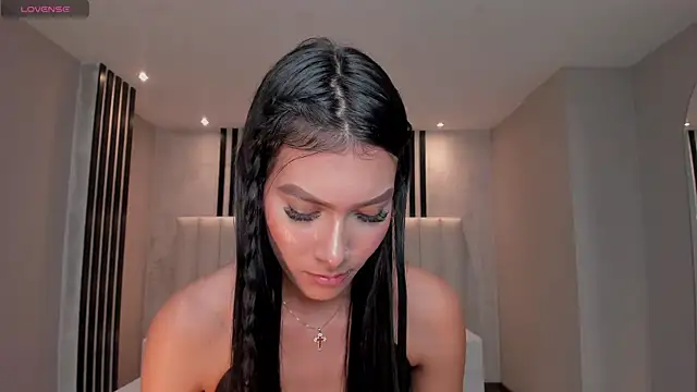 NiaSalvatore online show from 03-16-25, 01:49