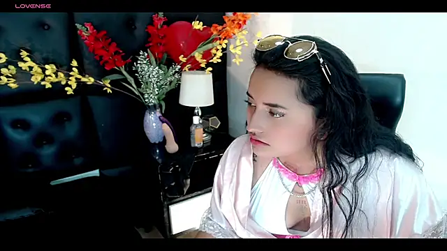 Snapshot of Carolaine01 chatting on 02-19-25, 09:36 Carolaine01 online show from 02-19-25, 09:36
