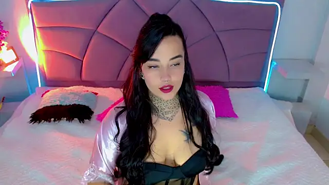 Carolaine01 online show from 10-16-25, 08:21