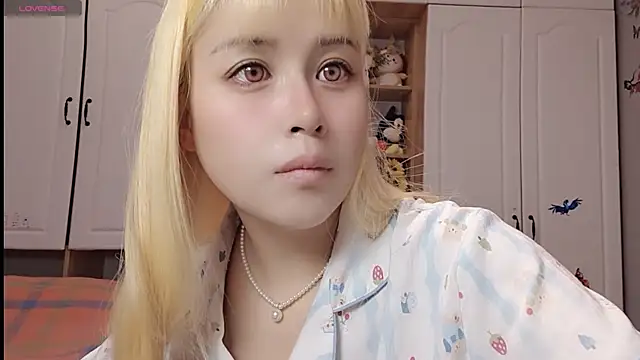 Lucky-xiuxiu online show from 02-24-25, 02:30