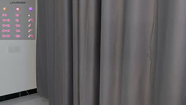 Lucky-xiuxiu online show from 10-21-25, 03:24