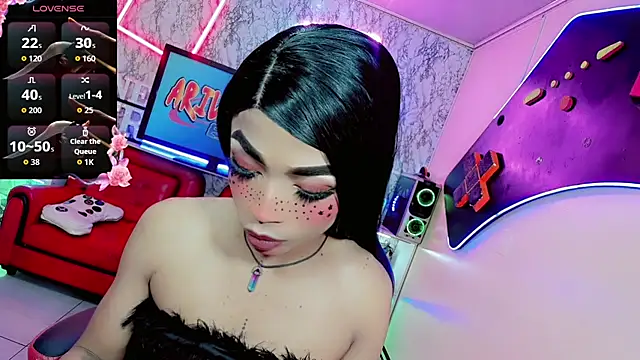 Gisele fox online show from 12-18-25, 07:31