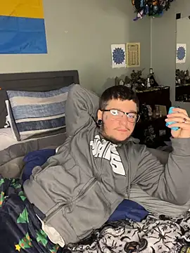 Snapshot of TMTMTL chatting on 11-20-25, 09:14 TMTMTL online show from 11-20-25, 09:14