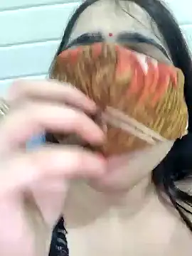 Snapshot of shreya1765 chatting on 01-19-25, 12:17 shreya1765 online show from 01-19-25, 12:17