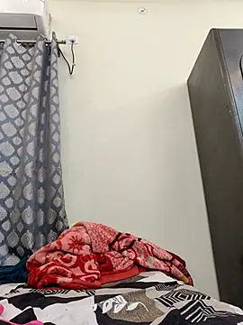 Snapshot of shreya1765 chatting on 10-11-25, 11:20 shreya1765 online show from 10-11-25, 11:20