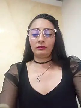 Snapshot of BELLA--26 chatting on 01-20-25, 05:37 BELLA--26 online show from 01-20-25, 05:37