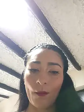 Snapshot of BELLA--26 chatting on 01-21-25, 04:05 BELLA--26 online show from 01-21-25, 04:05