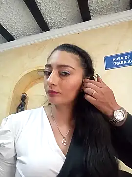 Snapshot of BELLA--26 chatting on 01-22-25, 07:13 BELLA--26 online show from 01-22-25, 07:13