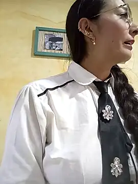 Snapshot of BELLA--26 chatting on 01-27-25, 08:49 BELLA--26 online show from 01-27-25, 08:49