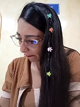 Snapshot of BELLA--26 chatting on 02-03-25, 06:07 BELLA--26 online show from 02-03-25, 06:07