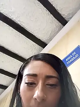 Snapshot of BELLA--26 chatting on 02-04-25, 03:04 BELLA--26 online show from 02-04-25, 03:04