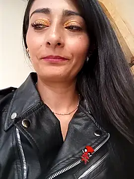 Snapshot of BELLA--26 chatting on 02-05-25, 08:57 BELLA--26 online show from 02-05-25, 08:57