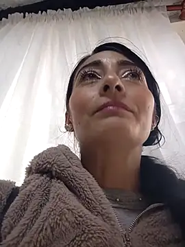 Snapshot of BELLA--26 chatting on 02-13-25, 08:03 BELLA--26 online show from 02-13-25, 08:03