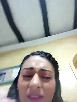 Snapshot of BELLA--26 chatting on 02-15-25, 11:36 BELLA--26 online show from 02-15-25, 11:36