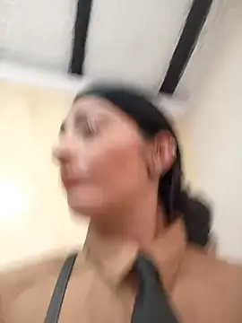 Snapshot of BELLA--26 chatting on 02-19-25, 08:10 BELLA--26 online show from 02-19-25, 08:10