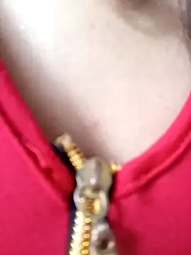 Snapshot of BELLA--26 chatting on 02-21-25, 06:04 BELLA--26 online show from 02-21-25, 06:04