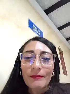 Snapshot of BELLA--26 chatting on 02-22-25, 11:24 BELLA--26 online show from 02-22-25, 11:24