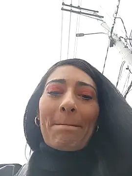 Snapshot of BELLA--26 chatting on 03-11-25, 02:51 BELLA--26 online show from 03-11-25, 02:51