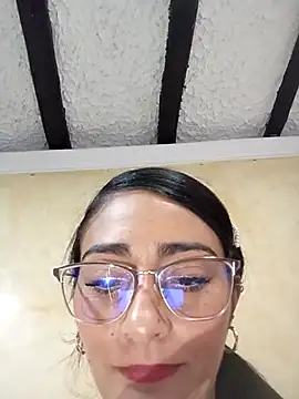 Snapshot of BELLA--26 chatting on 03-12-25, 10:17 BELLA--26 online show from 03-12-25, 10:17