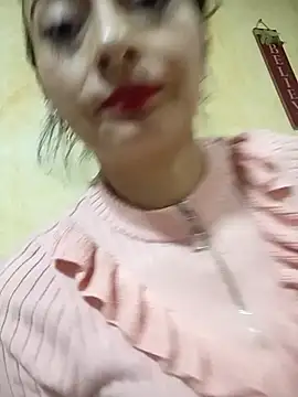 Snapshot of BELLA--26 chatting on 03-17-25, 09:23 BELLA--26 online show from 03-17-25, 09:23