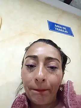 Snapshot of BELLA--26 chatting on 03-18-25, 02:48 BELLA--26 online show from 03-18-25, 02:48