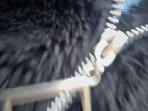 Snapshot of BELLA--26 chatting on 09-10-25, 01:33 BELLA--26 online show from 09-10-25, 01:33