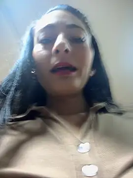 Snapshot of BELLA--26 chatting on 09-22-25, 02:08 BELLA--26 online show from 09-22-25, 02:08