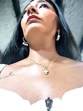 Snapshot of BELLA--26 chatting on 10-06-25, 02:03 BELLA--26 online show from 10-06-25, 02:03