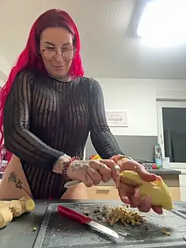 Mia-Fuchs online show from 02-24-26, 07:56