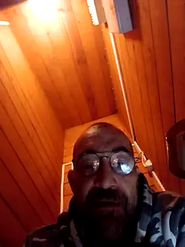 Snapshot of javierpasteur69 chatting on 11-09-25, 11:08 javierpasteur69 online show from 11-09-25, 11:08