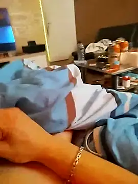 Snapshot of frankthefuck69 chatting on 03-13-25, 08:26 frankthefuck69 online show from 03-13-25, 08:26