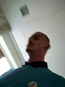 Snapshot of frankthefuck69 chatting on 11-02-25, 02:30 frankthefuck69 online show from 11-02-25, 02:30