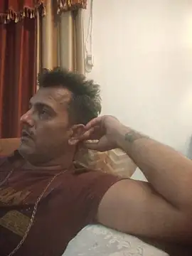 MAGNETICDADDY8 online show from 10-11-25, 06:06