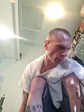 Snapshot of SoooV3ryKinky chatting on 02-01-25, 05:37 SoooV3ryKinky online show from 02-01-25, 05:37