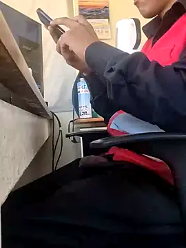 Snapshot of securityhot chatting on 01-04-25, 12:59 securityhot online show from 01-04-25, 12:59