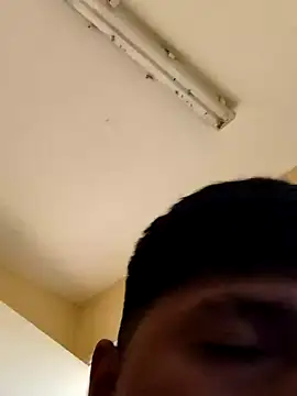 Snapshot of securityhot chatting on 01-10-25, 07:11 securityhot online show from 01-10-25, 07:11