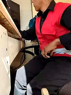 Snapshot of securityhot chatting on 01-25-25, 08:31 securityhot online show from 01-25-25, 08:31