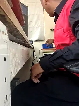 Snapshot of securityhot chatting on 02-12-25, 12:44 securityhot online show from 02-12-25, 12:44