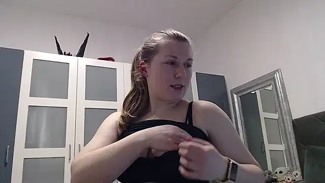 SexyJoanne online show from 03-15-25, 09:16